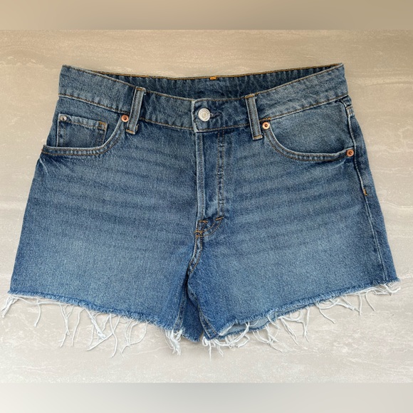 H&M Pants - H&M Blue Jean Shorts 90’S BoyFriend with Frayed Hem 35%Cotton
